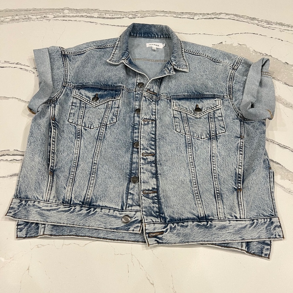 FRAME Short Sleeve Oversized Jean Jacket Size M